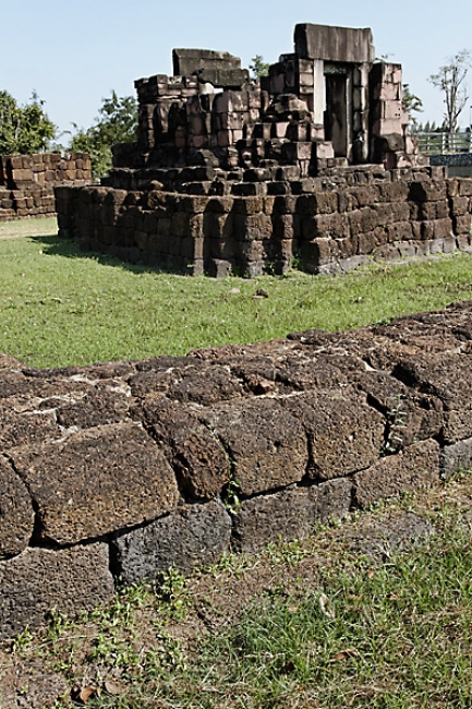 Kuti rishi Phimai-013